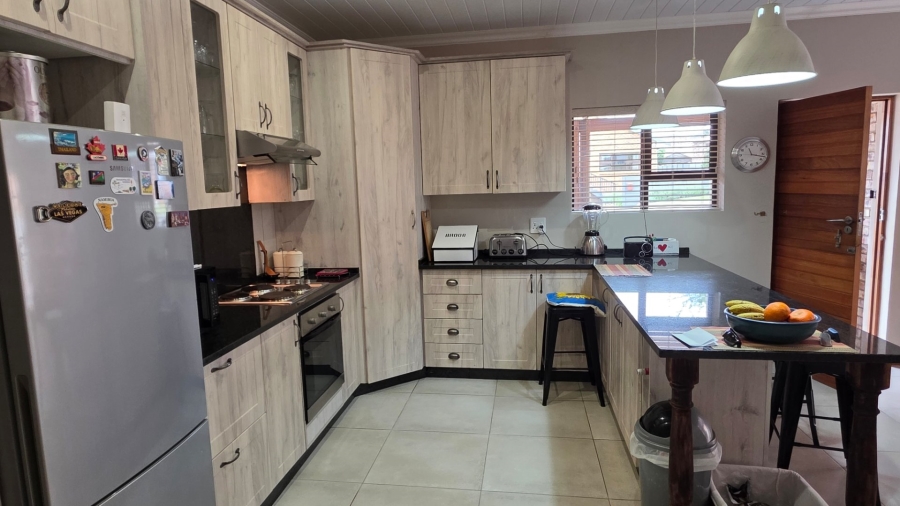 2 Bedroom Property for Sale in Dana Bay Western Cape